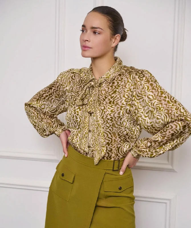 Mock Neck Women's Alpaca Wool Sweaters in Earth TonesEsqualo Bow Blouse In Dimensional Print Mock Neck Women's Alpaca Wool Sweaters in Earth TonesEsqualo Bow Blouse In Dimensional Print