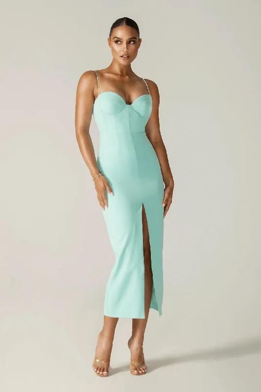 Strapless Women Dress with a Built - in Bra for Comfort and SupportArica Spaghetti Straps Midi Dress (Sky Blue) Strapless Women Dress with a Built - in Bra for Comfort and SupportArica Spaghetti Straps Midi Dress (Sky Blue)