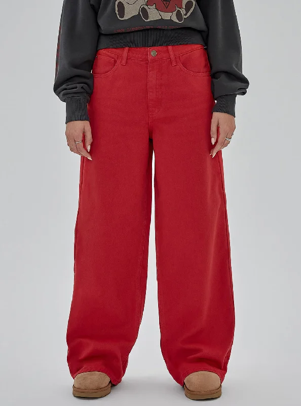 Sleeveless Denim Top for a Cool Summer LookGuess Originals Red Wide Leg Jeans
